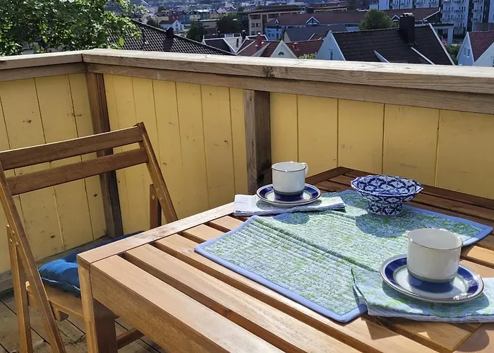 And Cozy With A Veranda Appartamento